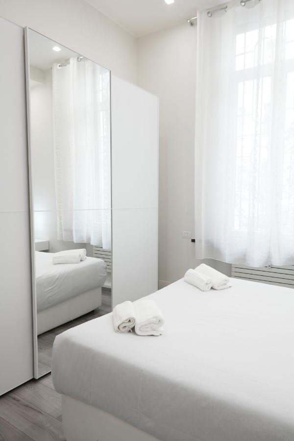 La Corte Luxury Apartment Milan Bagian luar foto
