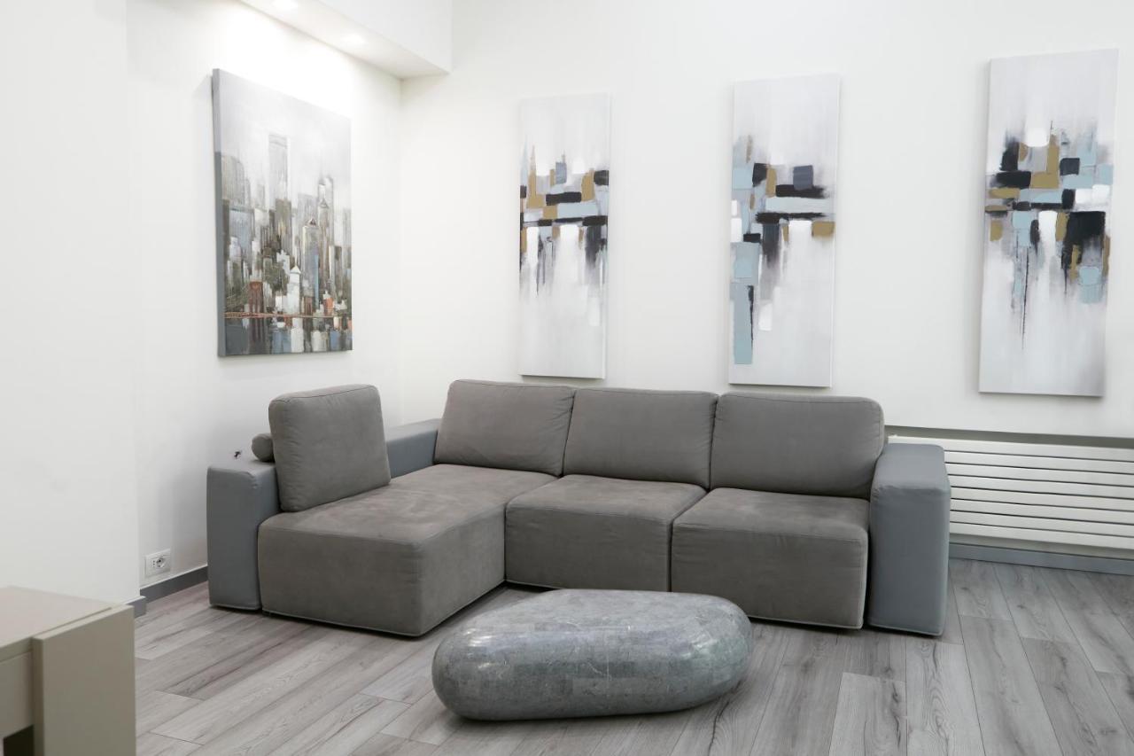 La Corte Luxury Apartment Milan Bagian luar foto